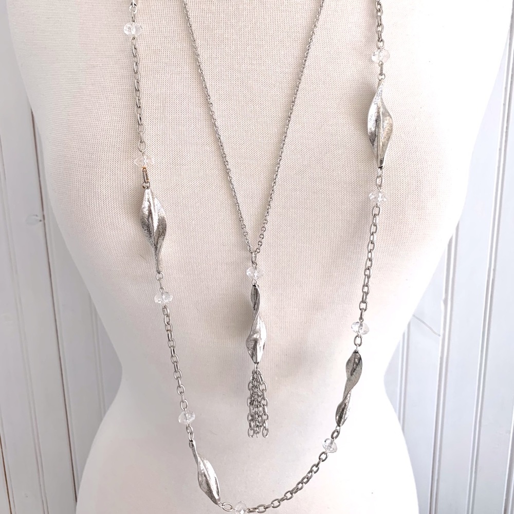 Premier Designs Twist & Shout necklace.